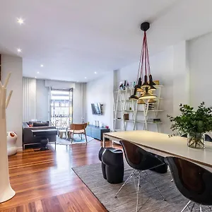 Apartamento Piso De Diseno Junto Al Casco Viejo, Bilbao